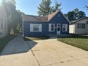 Building Photo - 14330 Freeland St