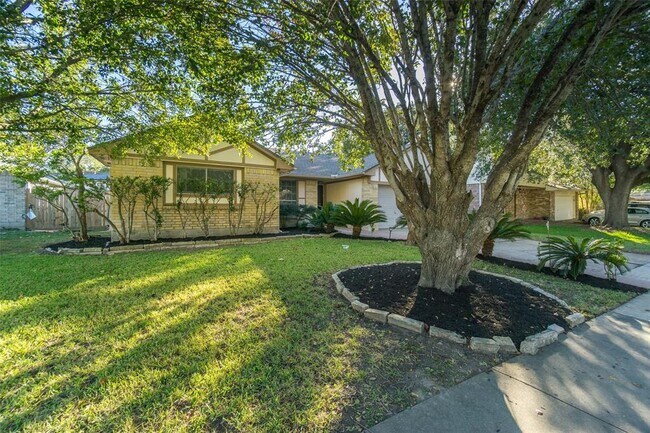 Foto del edificio - 608 Pebbleshire Dr
