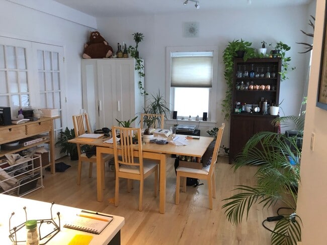 Spacious 1BR + Convertible Large Den/Study... - Spacious 1BR + Convertible Large Den/Study... Apartment