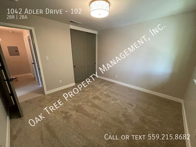Foto del edificio - 1042 Adler Dr