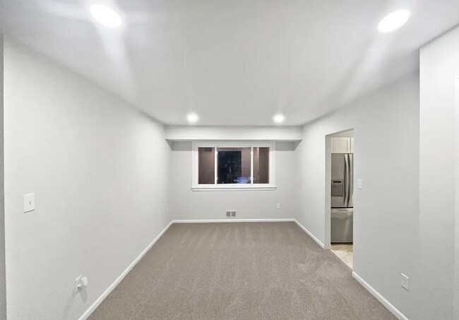 Foto del edificio - 12512 Calvert Hills Dr