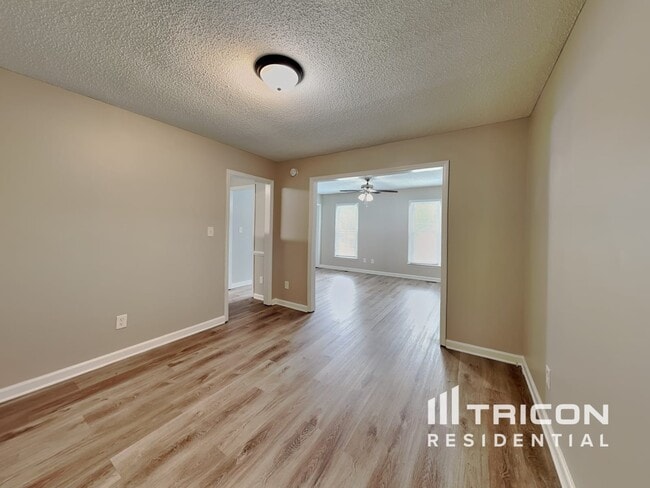 Building Photo - 5005 Baffin Ct