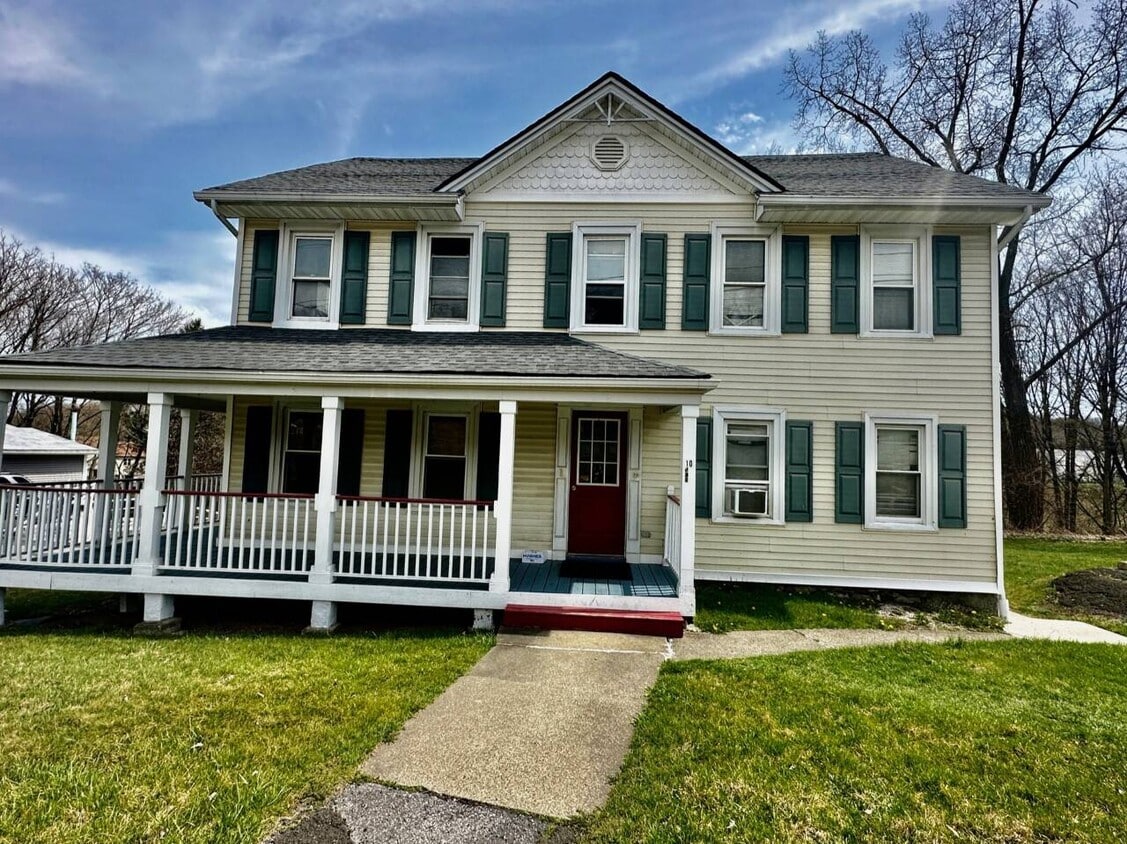 10 S Roberts Rd, Lloyd, NY 12528 House Rental in Lloyd, NY