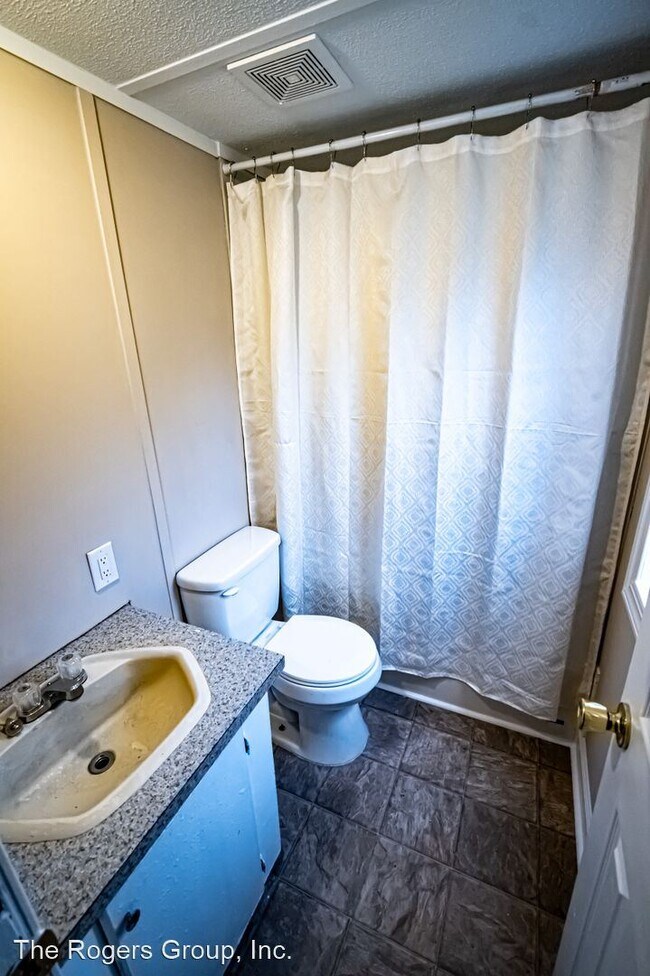Building Photo - 3 br, 2 bath House - 23 Country Ln