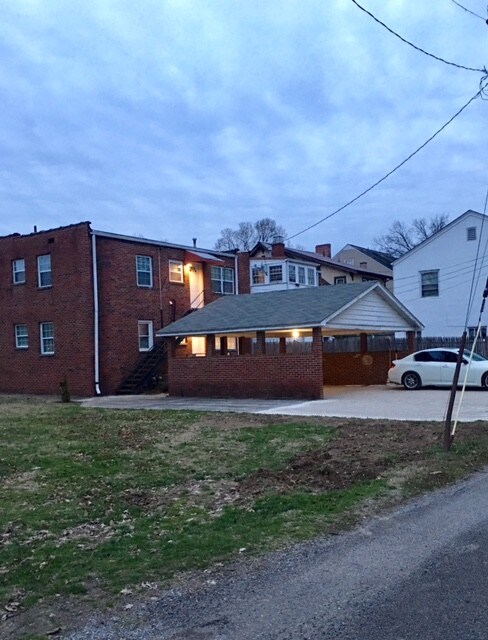 Building Photo - 1064 Euclid Pl