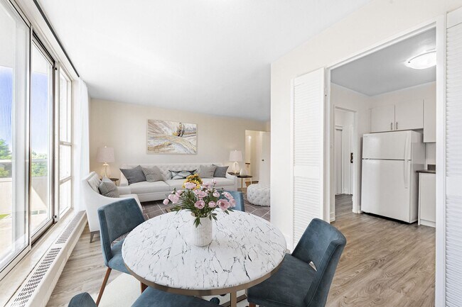 Photo du bâtiment - 2740 Jane Street