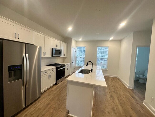 Foto del edificio - 7205 Leire Ln, Chesterfield, VA, 23832