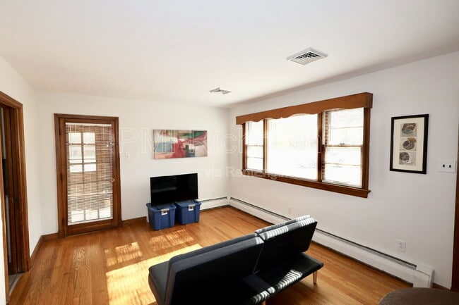 Foto del edificio - 4038 Old Church Rd