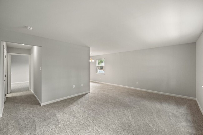 Interior Photo - Metropolitan West Goshen