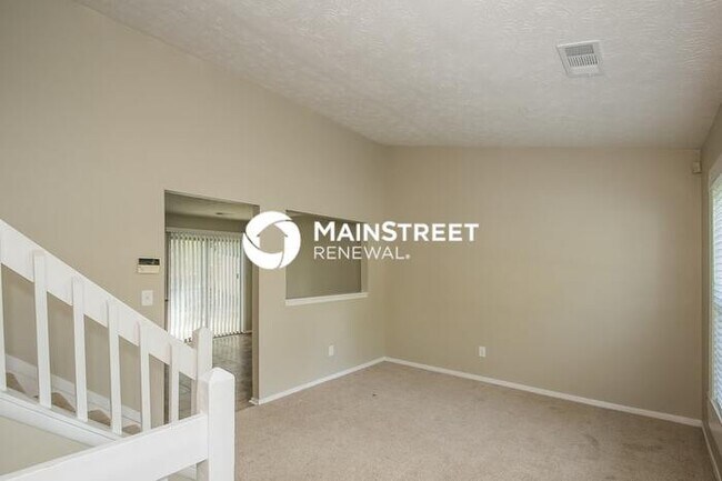 Foto del edificio - 3 Bedroom Pet-Friendly Home in Stone Mountain, GA with Main Street Renewal