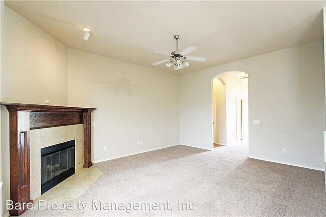 Building Photo - 3 br, 2 bath House - 4005 Red Apple Circle