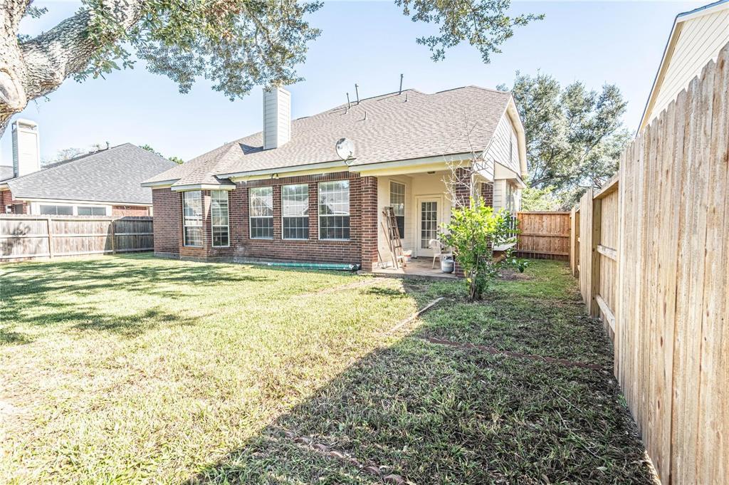 Foto del edificio - 1215 Wildewood Ct