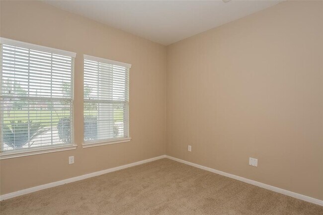 Foto del edificio - 11823 Princess Garden Way