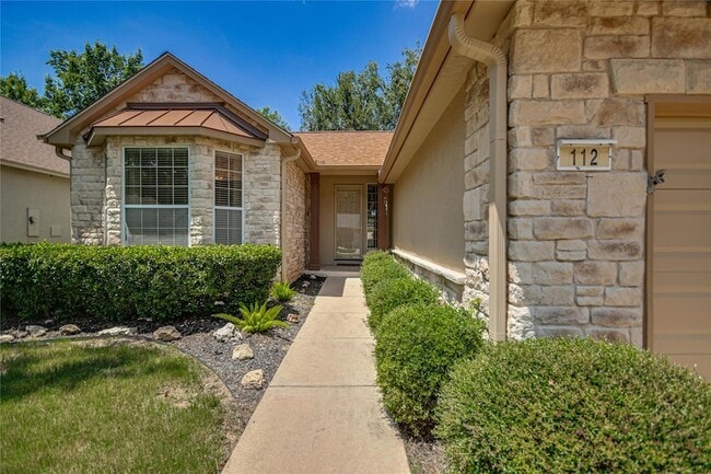 Building Photo - 112 Bluebell Dr