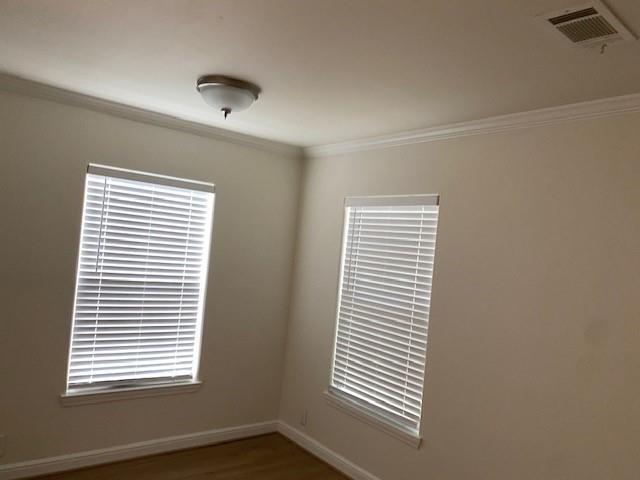 Foto del edificio - 8715 Compton St