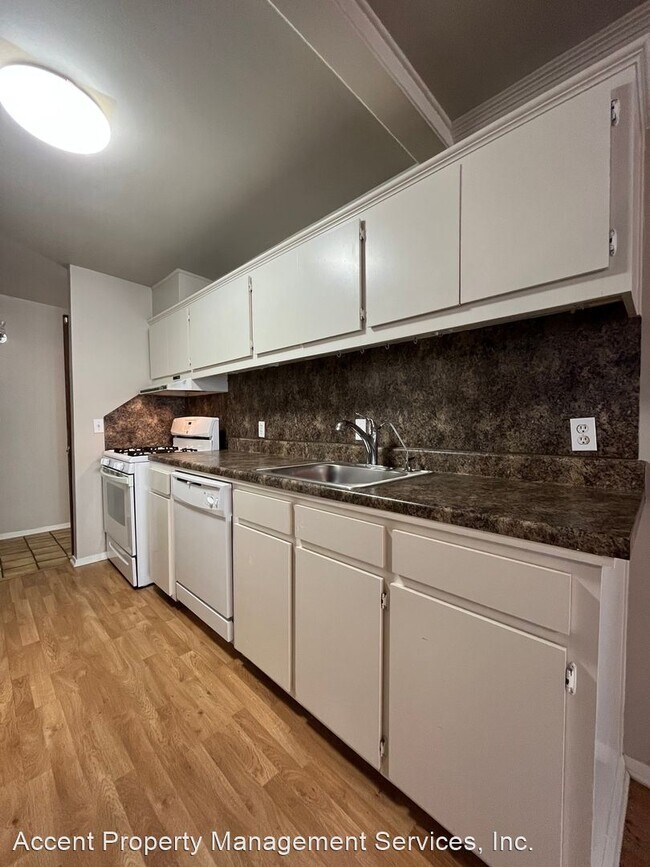 Building Photo - 4 br, 2 bath House - 5155 E. 27th Pl