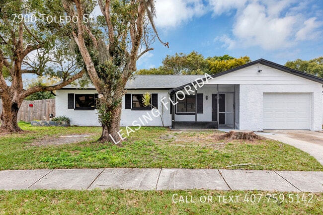 Building Photo - Renovated 3 bedroom 2 bathroom with Pool