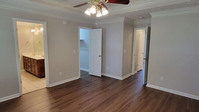 Building Photo - Forrest Pointe Subdivision