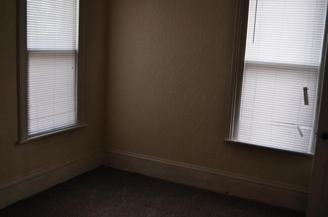 Foto del edificio - 1110 Sherwood Ave
