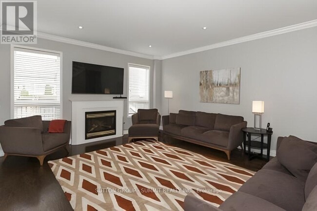 Photo du bâtiment - 3606 Jorie Crescent