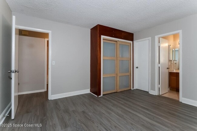 Foto del edificio - 1743 SW Import Dr