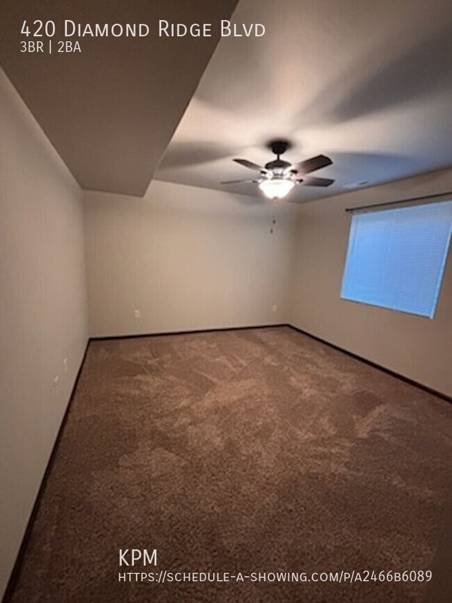 Foto del edificio - 420 Diamond Ridge Blvd