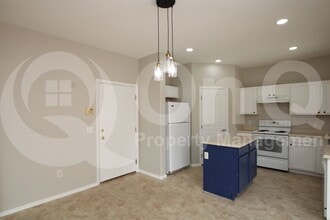 Building Photo - 4025 W Carter Rd
