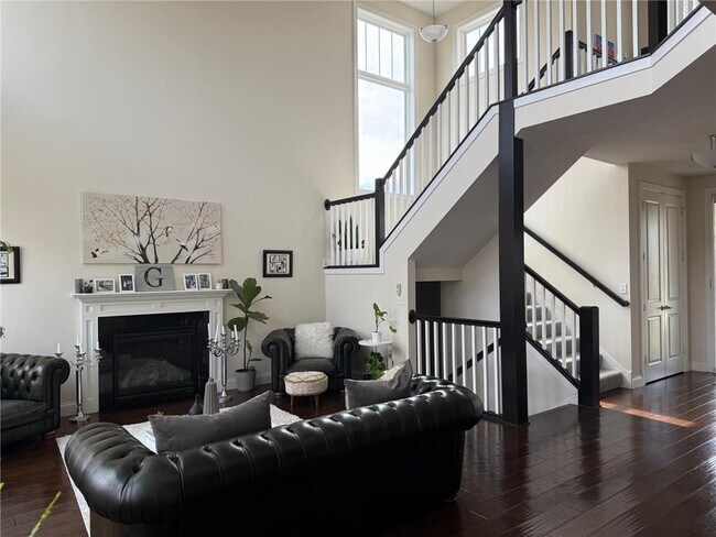 Building Photo - 3818 Pascolo Bend