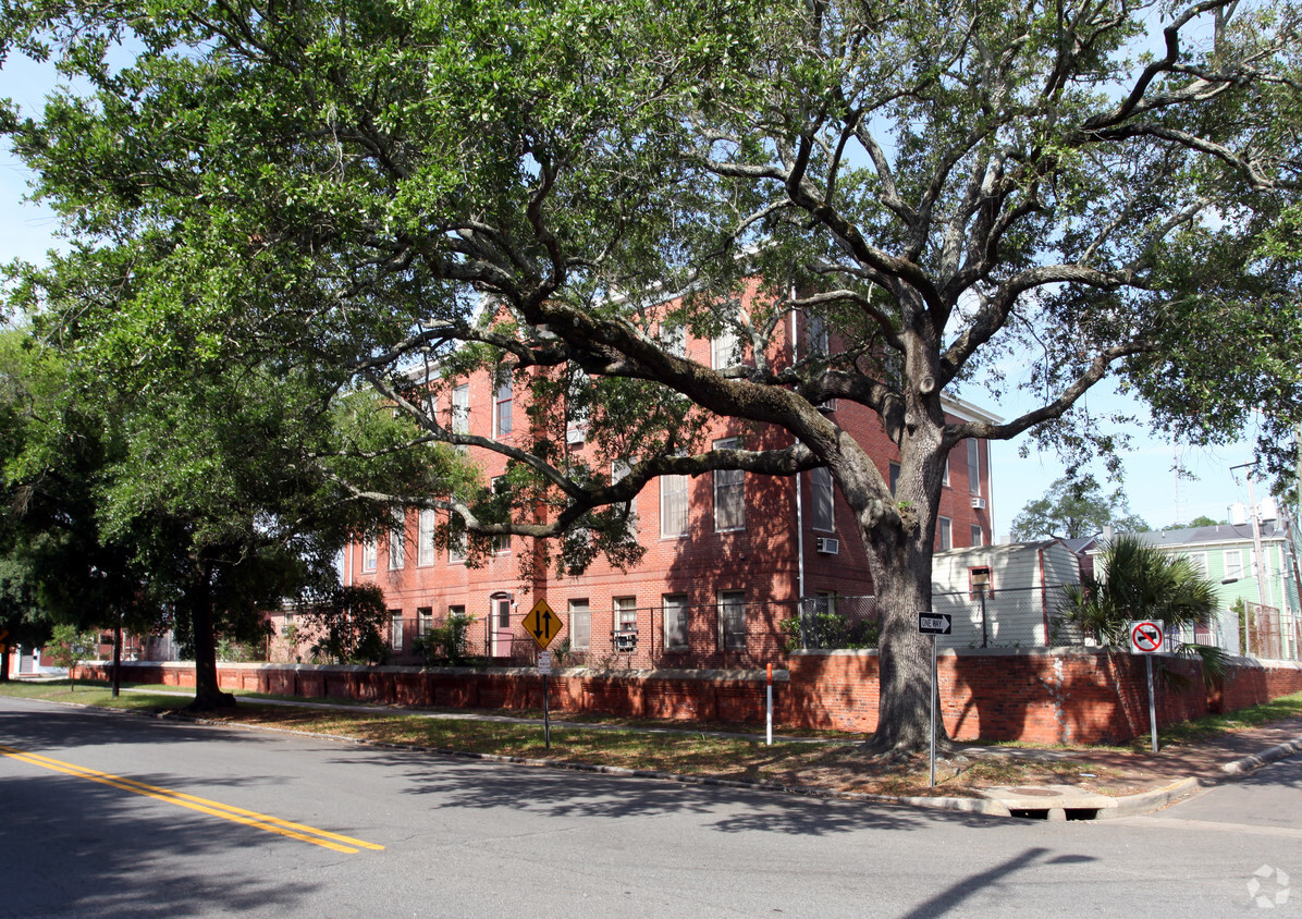 Building Photo - St John's Villa