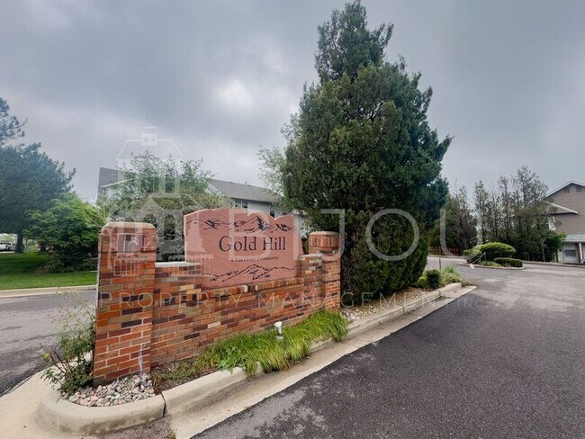 Foto del edificio - 2178 Giltshire Dr