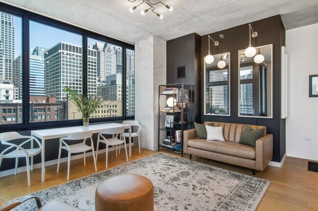 Building Photo - 235 W Van Buren St