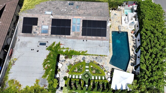 Foto del edificio - 4621 Wayne Rd