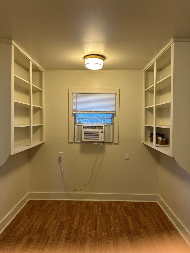 Foto del edificio - 1 Bed, 1 Bathroom Apartment in New Iberia!