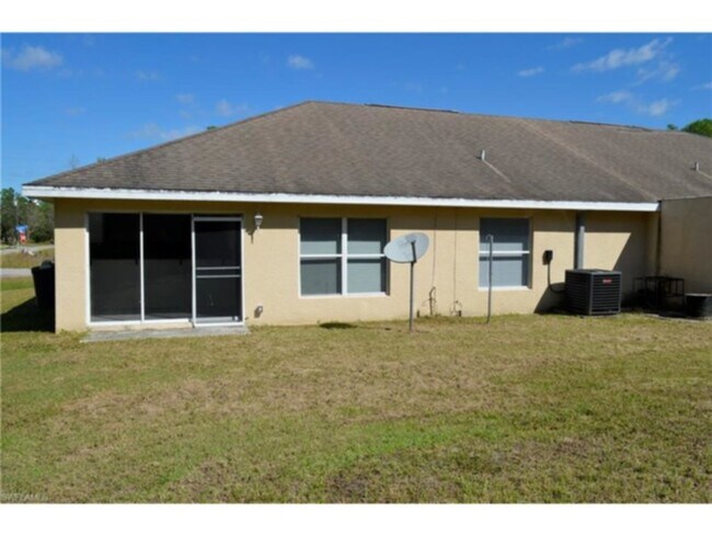 Building Photo - ANNUAL RENTAL - LEHIGH ACRES