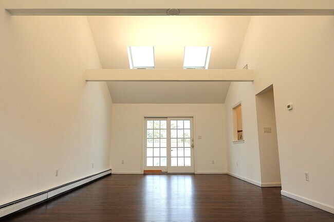 Foto del edificio - Updated 3 Bedroom / 2 Bath Home