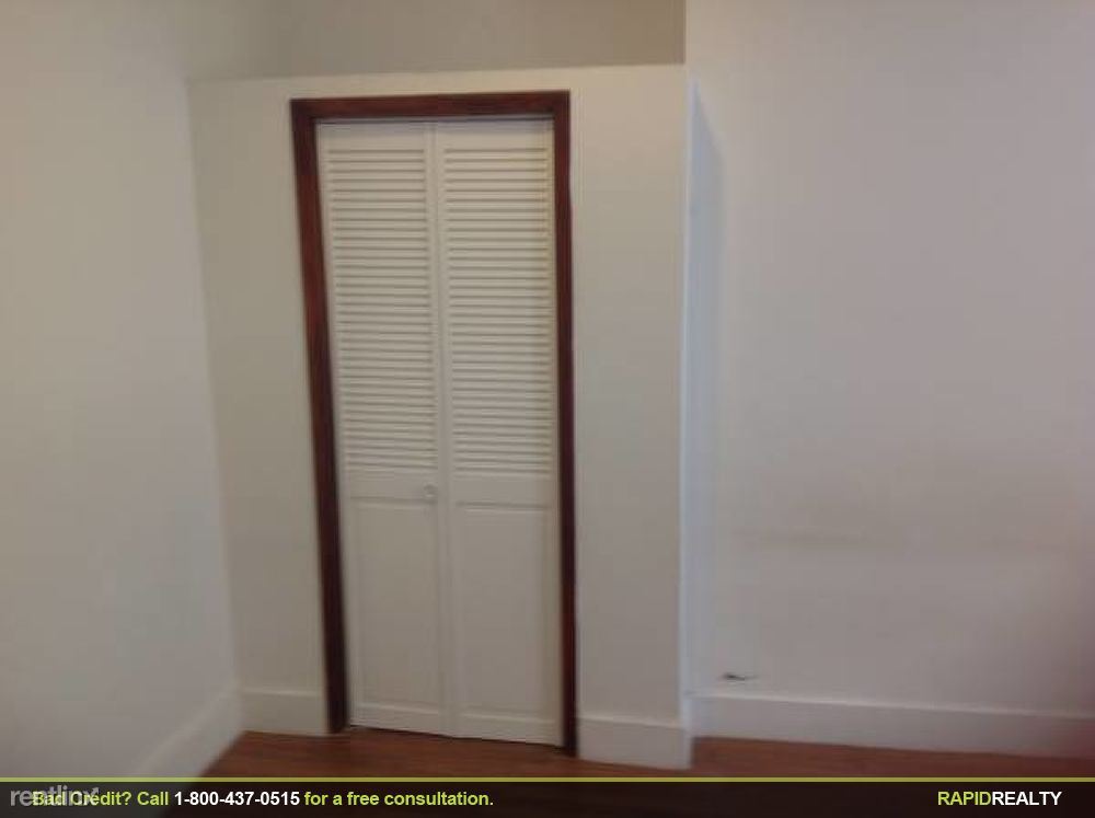 Foto principal - 6036 Menahan St