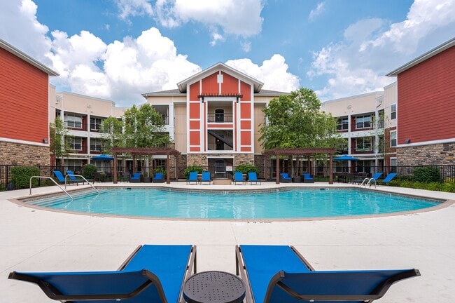 Building Photo - Hurstbourne Estates