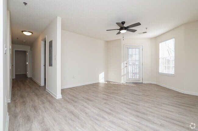 3BR, 2BA - 1,091SF - Living Room - Rosewood at Clemson