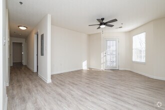 3BR, 2BA - 1,091SF - Living Room - Rosewood at Clemson