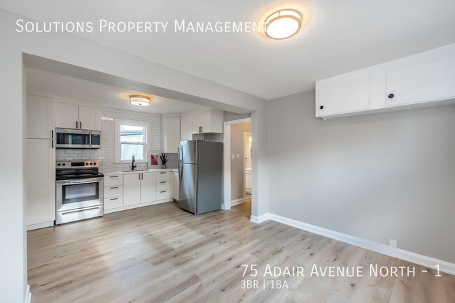 Building Photo - **Main Floor 3 Bedroom w/ almost 1200 square feet of living space**