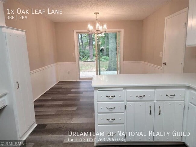 Building Photo - 1 Oak Leaf Ln