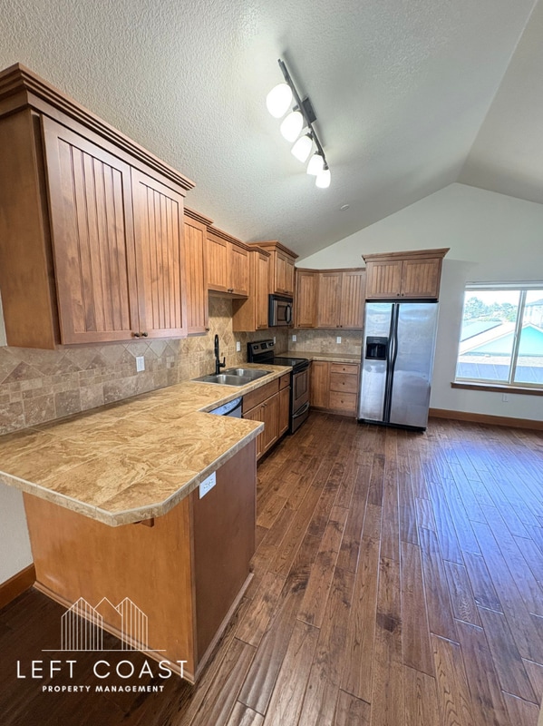 Building Photo - 1313 NW 15th St