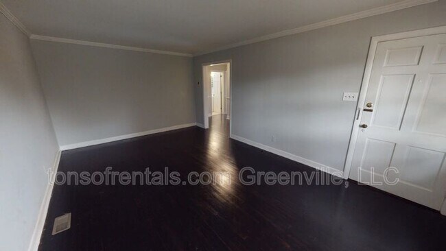 Building Photo - 1415 Fernwood Glendale Rd
