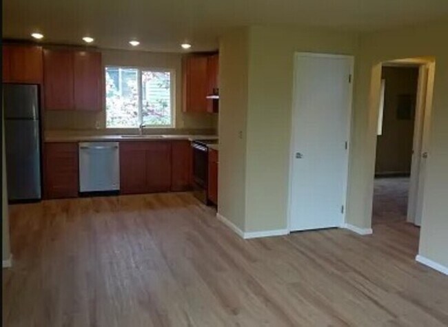 Foto del edificio - 5215 38th Ave SW