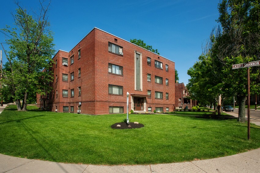 790 Shady Dr E, Mount Lebanon, PA 15228 Apartments in Mount Lebanon