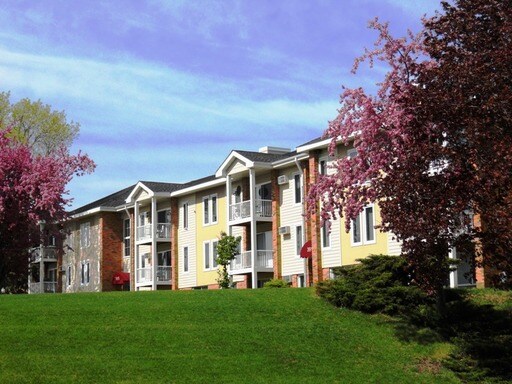 Foto principal - 3904 Valley View Dr N