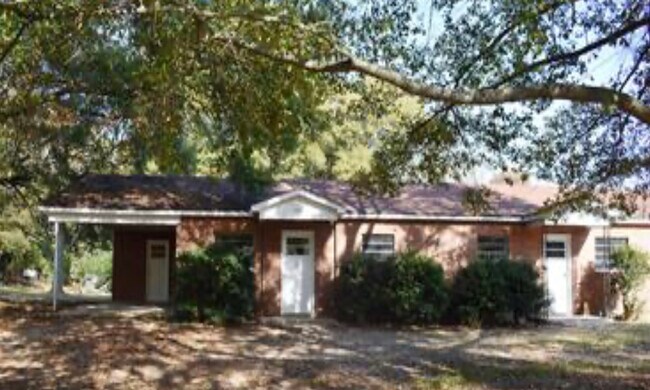 Building Photo - 218 Hicks Rd