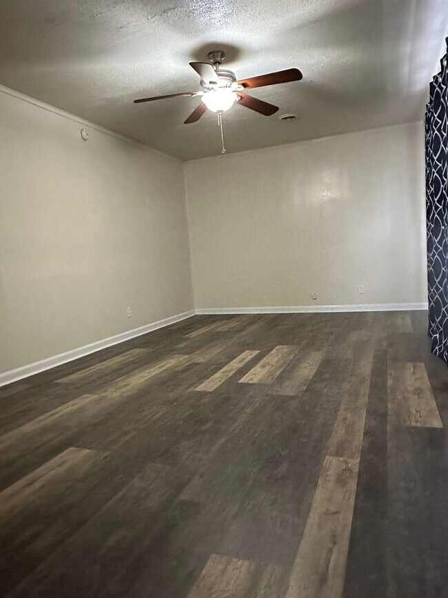 Foto del edificio - Single Family Home Close to Military bases in Diamond Springs Rd. area