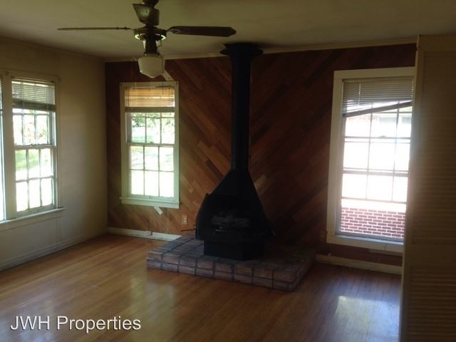 Foto del edificio - 250 1/2 E Jordan St