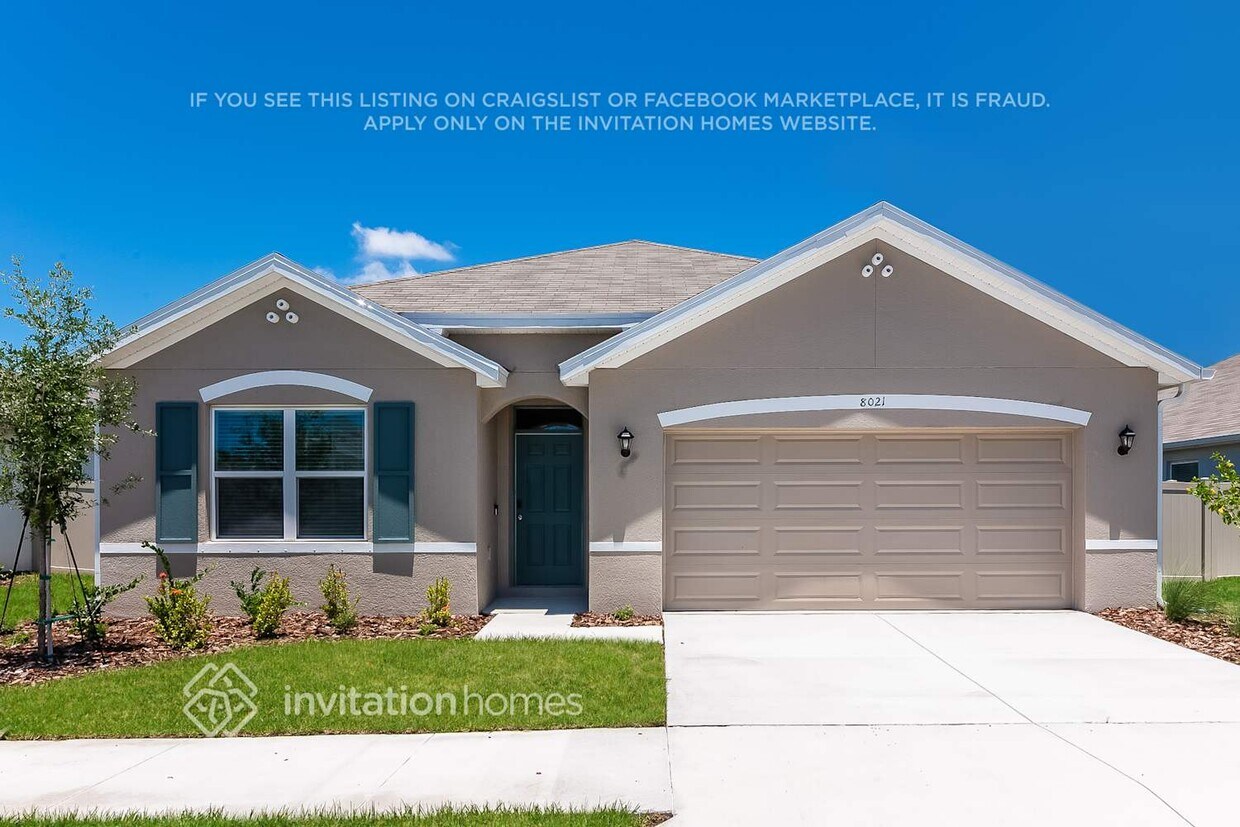 Foto principal - 8021 Majestic Palms Ct